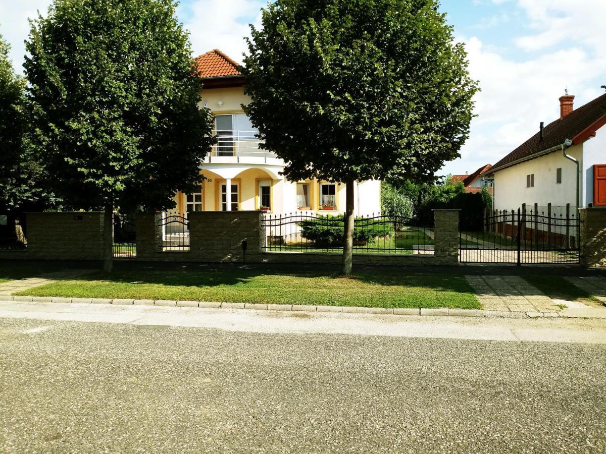 Apartment Abigel Thermal Buk